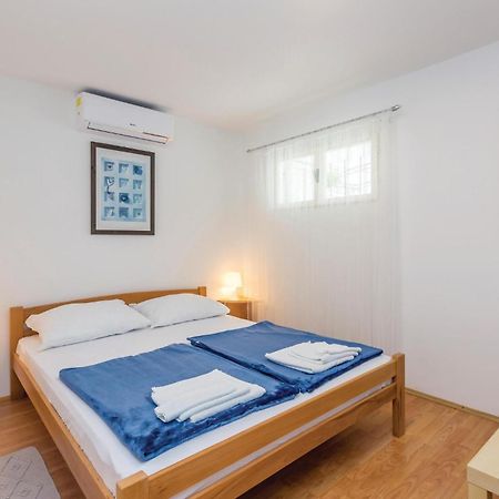 Gorgeous Apartment In Krk With Wifi بونات المظهر الخارجي الصورة